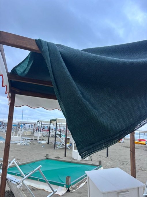 Allerta balneazione: divieti lungo il litorale di Rosignano dopo le piogge intense