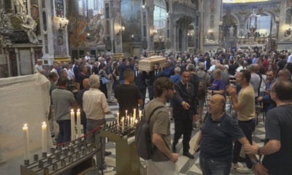 I funerali di Celeste, l'ultimo saluto a Pin