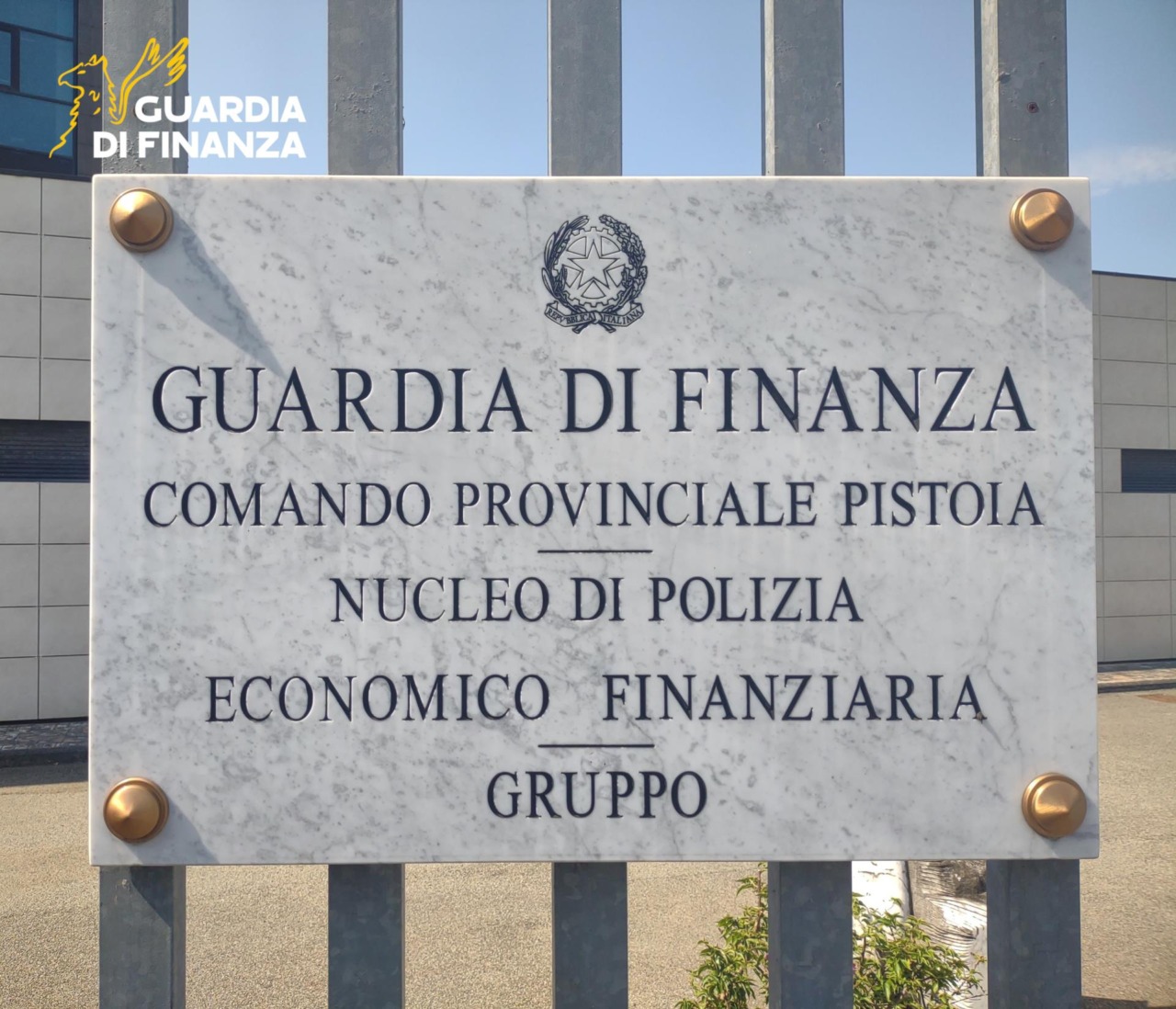 Sfruttamento del lavoro e fatture false: maxi blitz della Finanza. Sequestrati per due milioni di euro