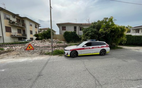 Il Comune blocca la demolizione dell’ex chiesa