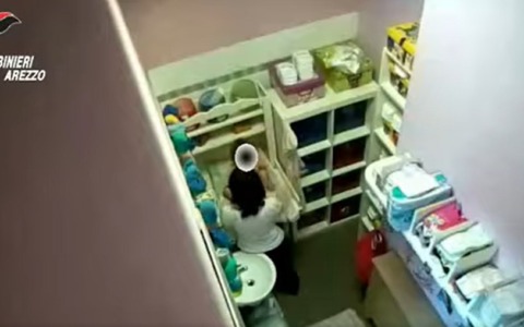 Bimbi maltrattati dalla maestra, il Comune dovrà risarcire 7 famiglie