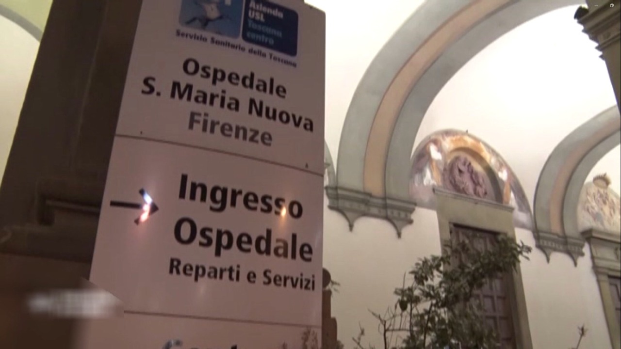Intossicati in codice rosso in hotel a Firenze, 2 per arachidi e 1 da crostacei