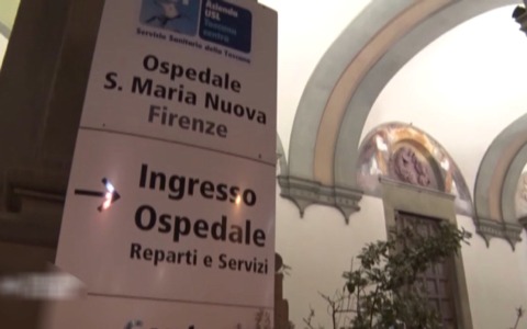 Intossicati in codice rosso in hotel a Firenze, 2 per arachidi e 1 da crostacei