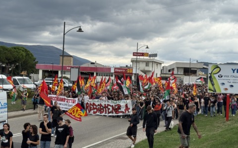 Sciopero generale per Gaza, cortei e disagi