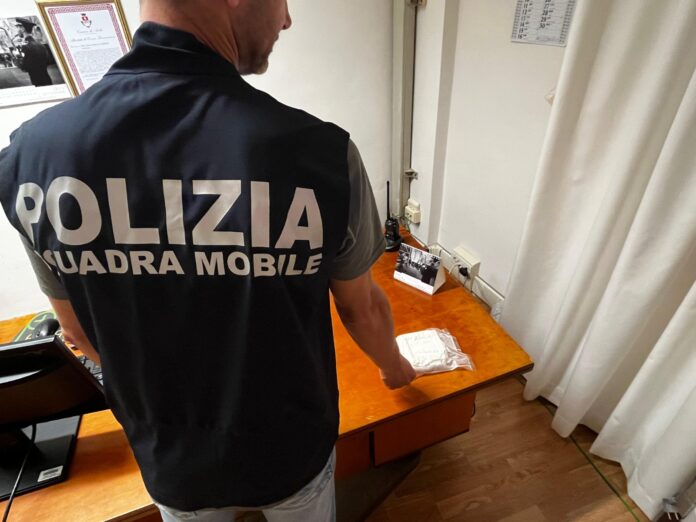 Fiumi di cocaina a Siena: un bar di periferia era centrale dello spaccio da anni