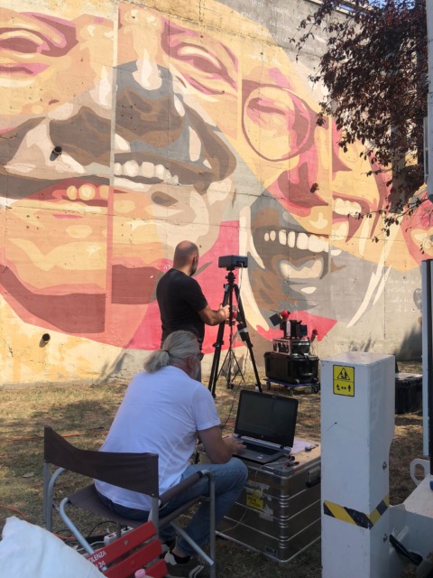 Il rosso sbiadisce, il nero resiste: svelati i segreti dei colori dei murales