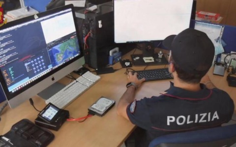 Siti sessisti, sotto sequestro i domini di Phica.net e Phica.eu