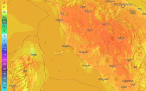 Meteo, in Toscana torna l’estate, poi rischio nubifragi