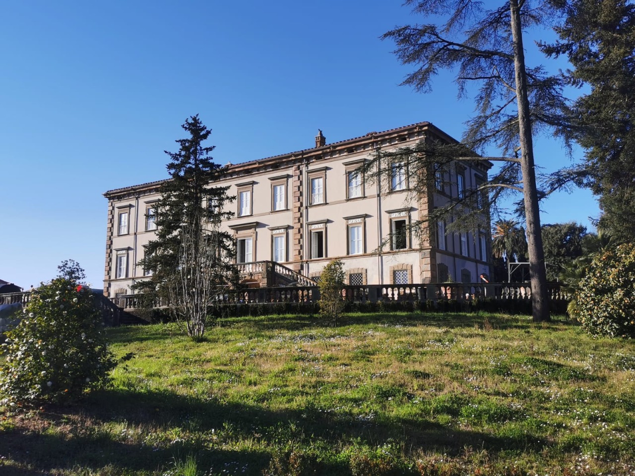 Lucca, in vendita la villa che fu di Carolina Bonaparte