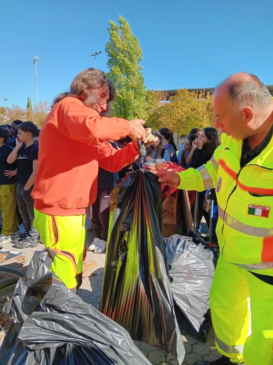 Castelfiorentino, successo per “Puliamo il Mondo”: 340 studenti in azione per l’ambiente
