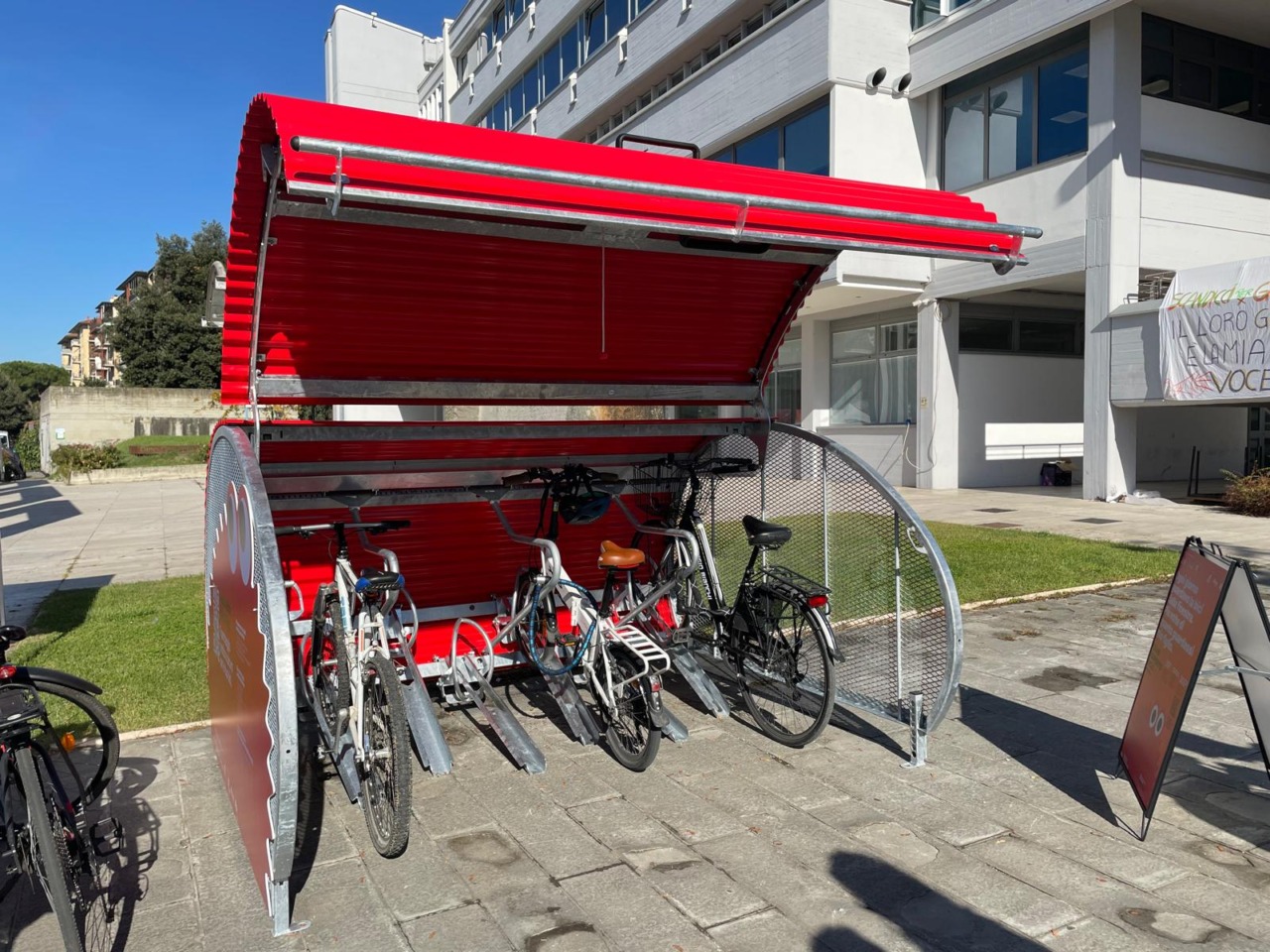 Scandicci, le prime bikebox con accesso digitale