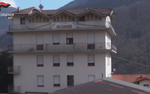 Centri per richiedenti asilo da incubo, 5 arresti