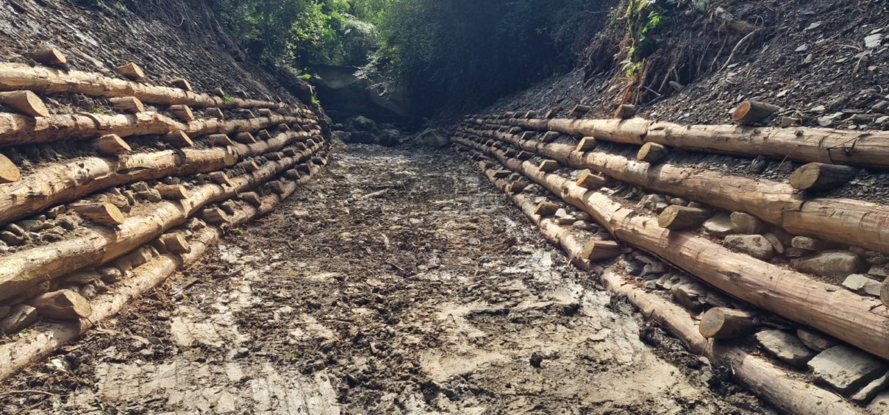 Frane ed erosione, fossi in sicurezza sull’appennino pratese