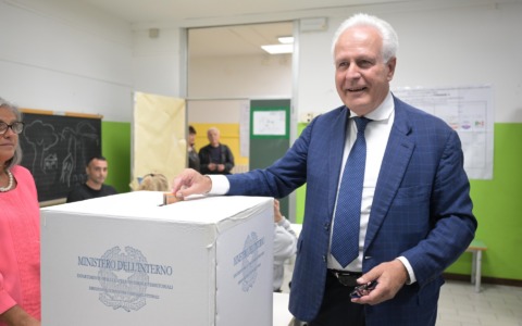 Campo largo e centrodestra, il giorno dopo le elezioni