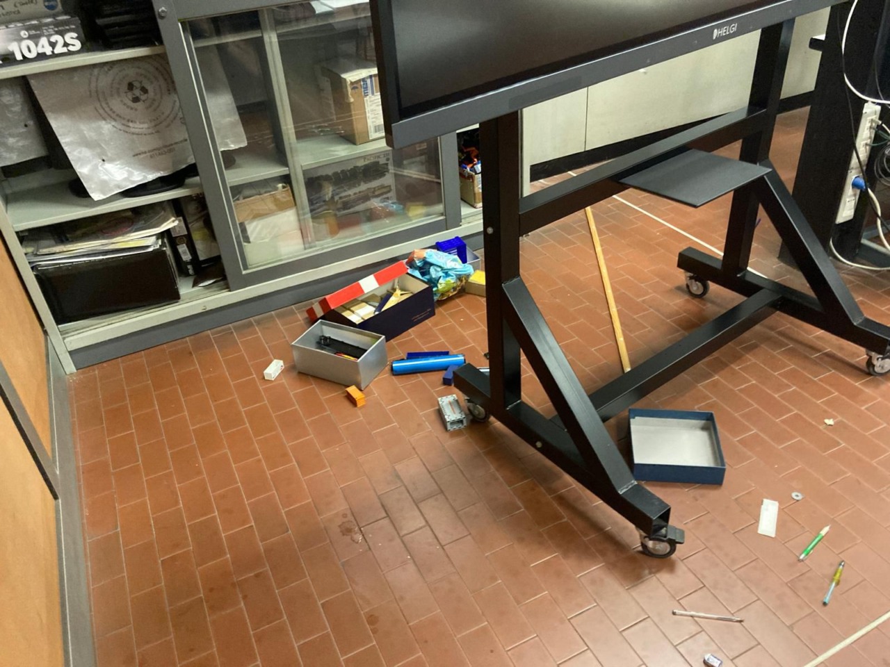 Firenze, vandali in azione nella notte all’Itis Meucci