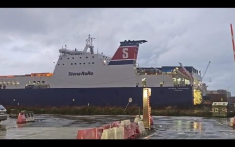 Migranti dispersi in mare, continuano le ricerche