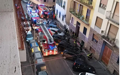 Fiamme in uno scantinato, evacuate due persone