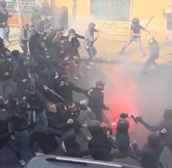 Calcio, tafferugli tra ultras Pisa e Verona vicino allo stadio