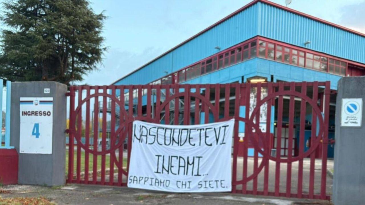 Assalto al bus dei tifosi, minacce ai testimoni nell’inchiesta