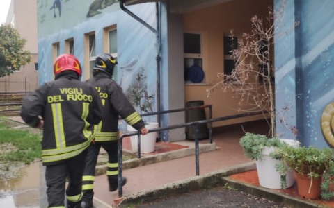 Orentano, scuola evacuata per l’ipotesi di una fuga di gas