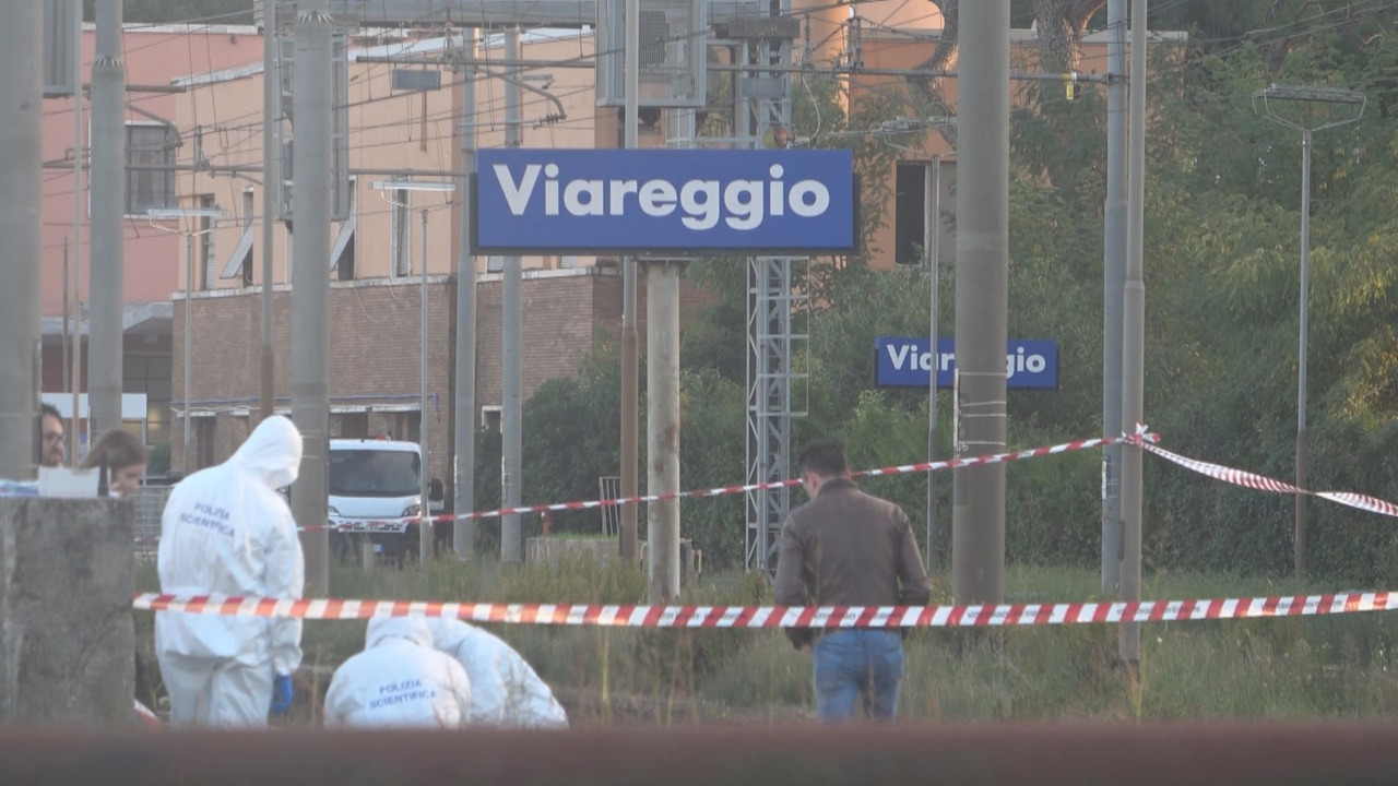 Cadavere sui binari vicino alla stazione, è giallo sulla morte