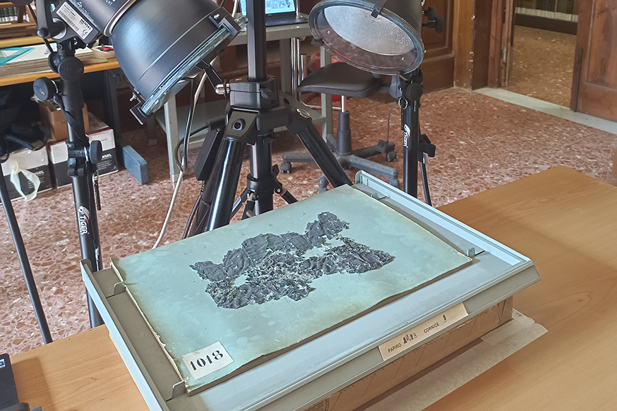 Papiri carbonizzati svelano particolari sulla figura di Zenone