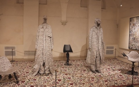 “Incantamento”, la grande mostra del sangiovannese Stefano Chiassai a Pietrasanta