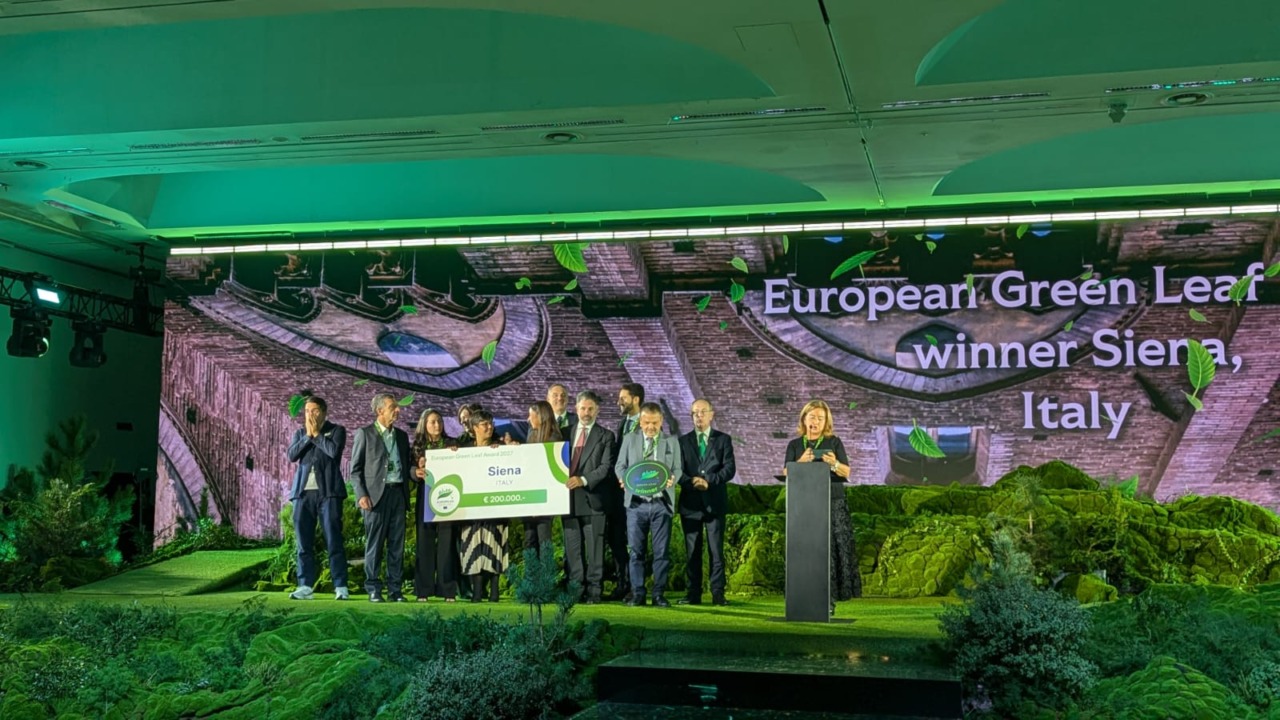 Siena vince il Green Leaf Award 2027: il premio della Commissione Europea consegnato alla delegazione senese