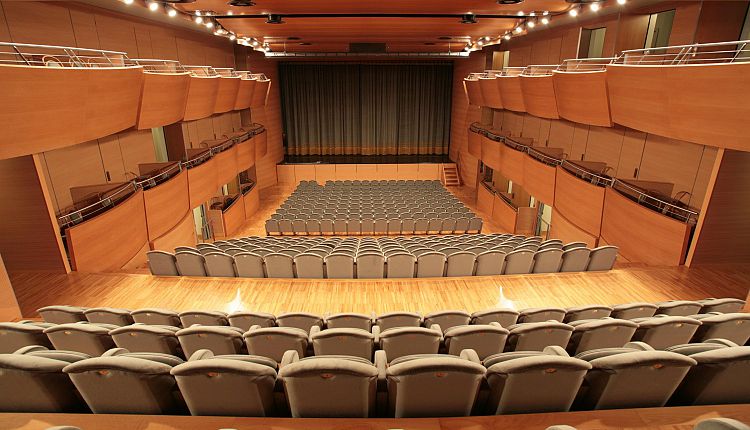 Al Teatro Dante si alza il sipario con “Scandalo”: una stagione ricca di emozioni