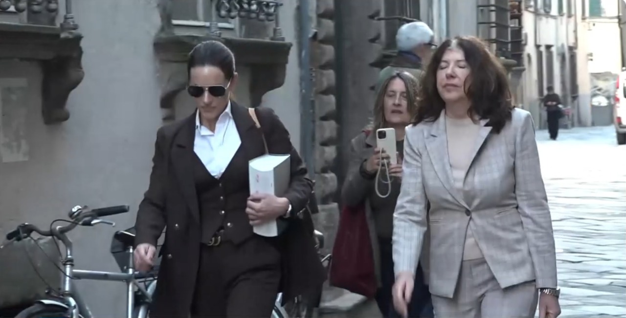 Investì a Viareggio l’uomo che le aveva rubato la borsa, chiesto l’ergastolo per Cinzia Dal Pino