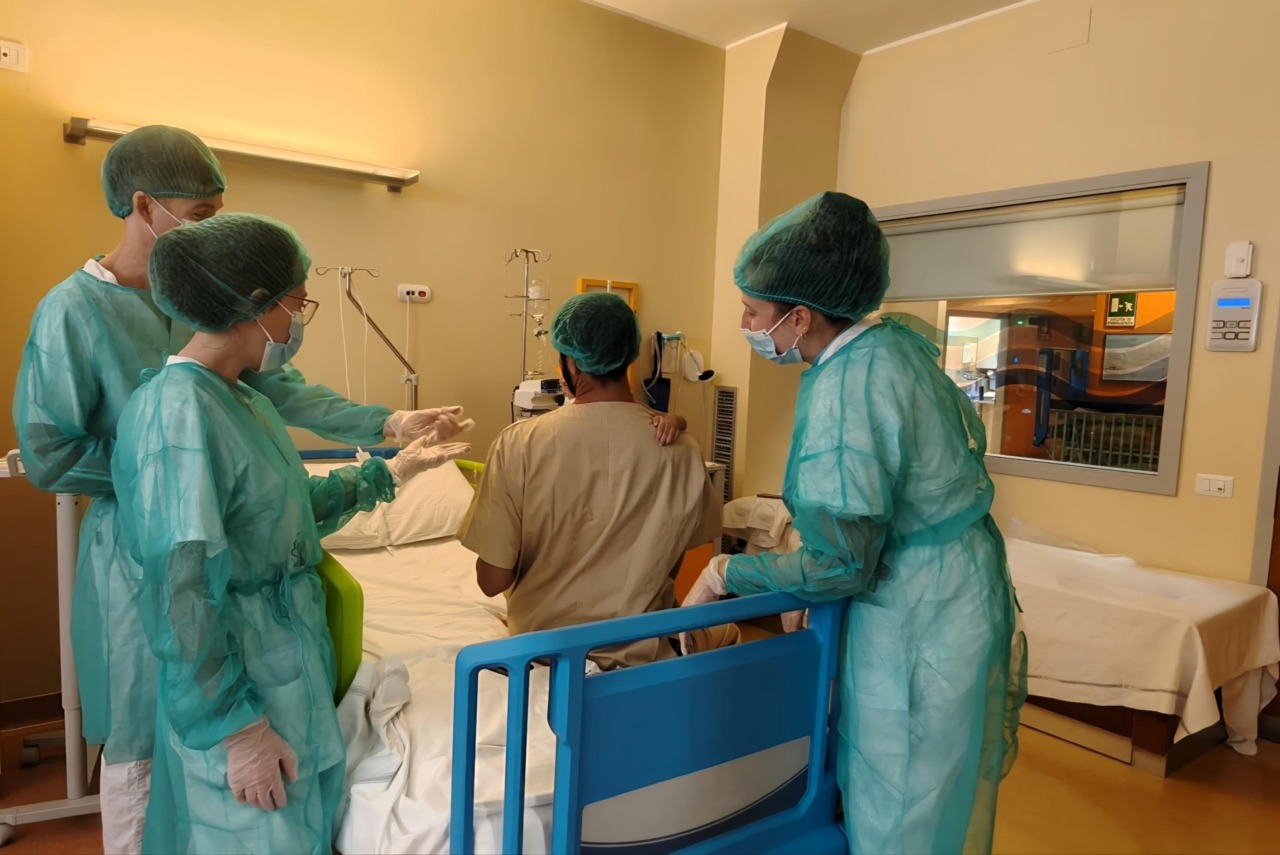 Ustioni, innovazione al Meyer: dodicenne trattata con il principio attivo derivato dall’ananas.