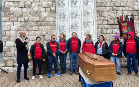 L’ultimo saluto a Loris Rispoli, il “guerriero” del Moby Prince