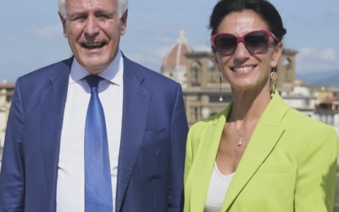 Patente ritirata all’assessora Cristina Manetti, il Ministero ricostruisce il caso: Giani la raggiunse insieme a Spinelli