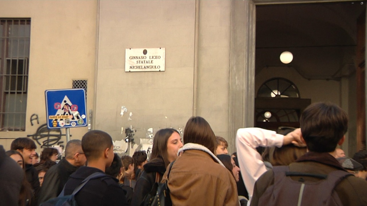“No all’accorpamento”. Firenze, occupato il Liceo Michelangiolo