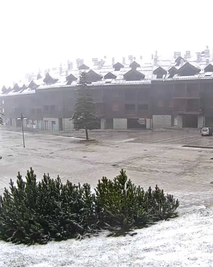 Val di Luce, arrivano i primi fiocchi: torna l’inverno in Appennino