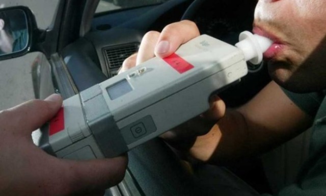 Due automobilisti denunciati a Donoratico per guida in stato di ebbrezza, uno coinvolto in un incidente stradale