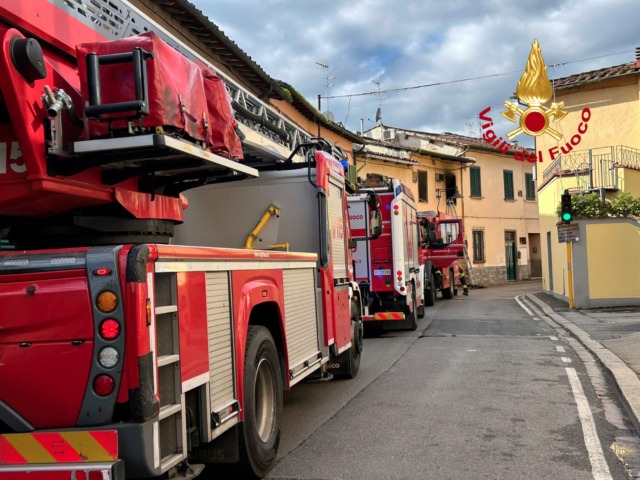 Campi Bisenzio, incendio in appartamento: 86enne trovata senza vita