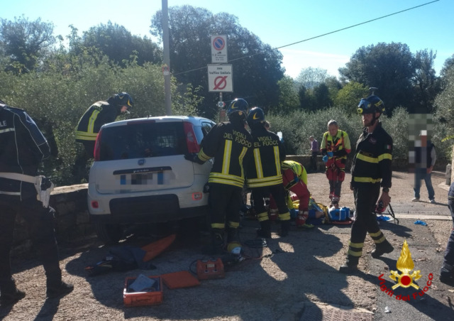 Investito dalla sua auto, postino grave a Careggi