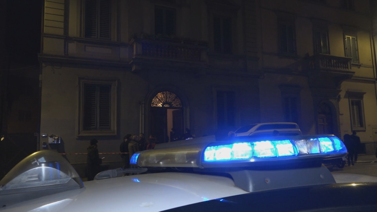 Antiquario trovato morto in casa con la moglie: chi erano le vittime