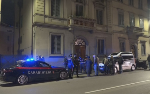 Marito e moglie morti in casa, prende campo l’ipotesi omicidio suicidio