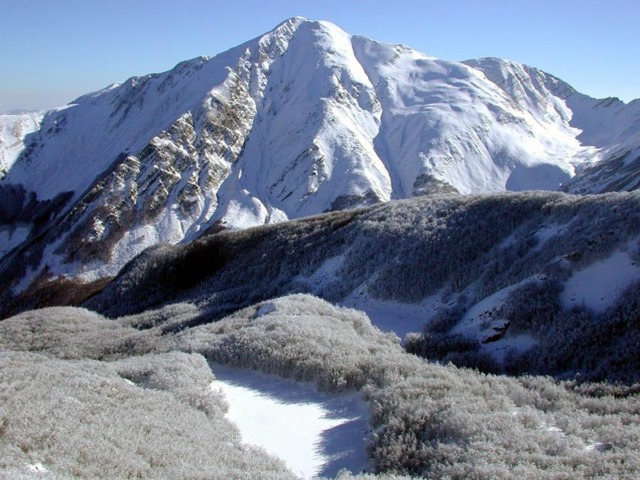 Farmacista di Massa cade in dirupo e muore davanti ai familiari