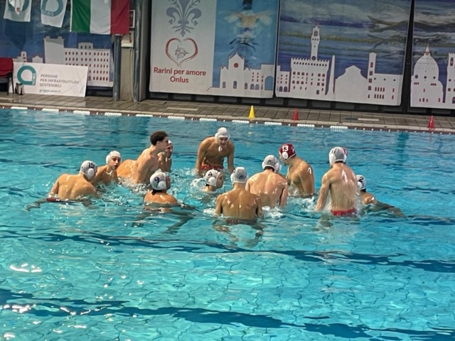 Rari Nantes, sfida impossibile alla corazzata Recco. Brilla l’Under 18