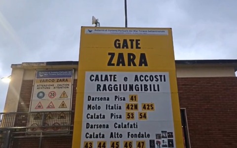 Migranti annegati in porto a Livorno, esposto in Procura sul rimpatrio