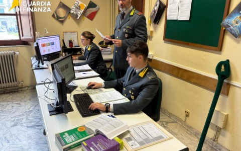 8 immobili sequestrati ad una famiglia di imprenditori della nautica