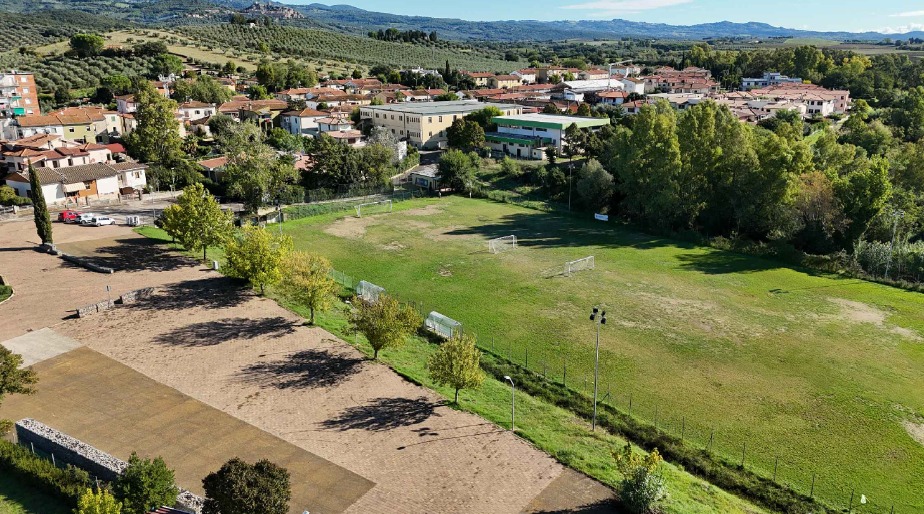Al via i lavori di riqualificazione del campo sportivo “Costantino” a Ribolla
