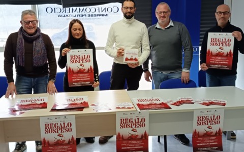 Un’iniziativa di solidarietà: il “regalo sospeso” per le famiglie bisognose