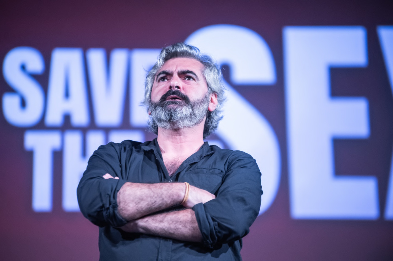 Alternativo: Stefano Santomauro a Bientina con l’Irriverente show sulle statistiche del sesso