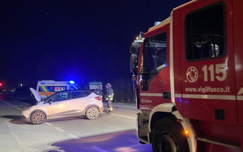 Incidente tra tre auto in via Toscana