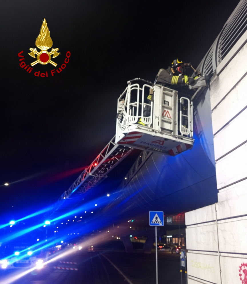 Capodanno, ripartita la linea della tramvia interrotta da un incendio