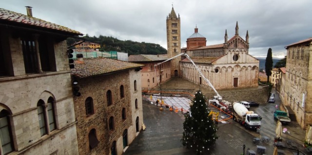 Avanzano i lavori in piazza Garibaldi